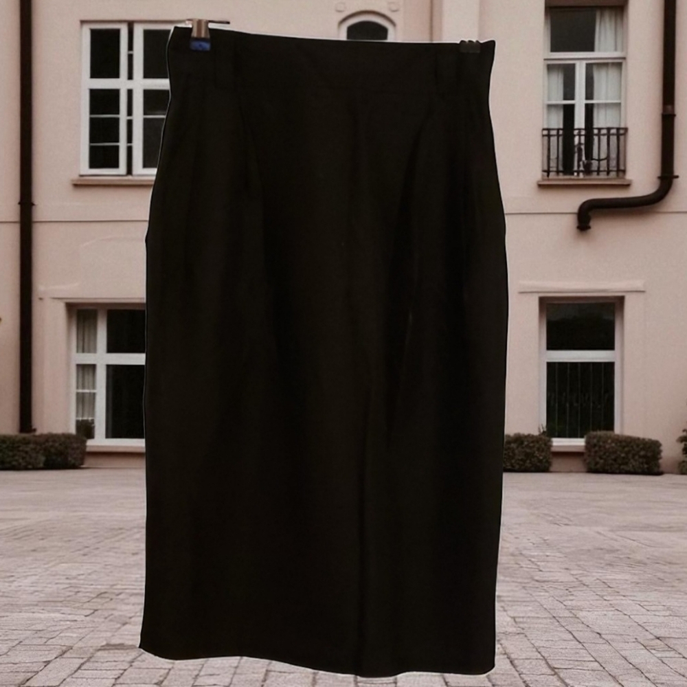 ELLEN TRACY BLACK SILK PENCIL SKIRT
